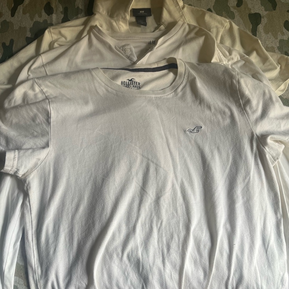 H&M Hollister Men's White T-Shirt